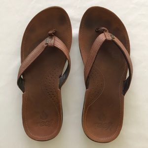 $20 flip flops canada